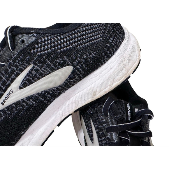Brooks Revel 3 Women's Running Walking Shoes Sneakers Black/White Size 8.5M - Picture 11 of 12